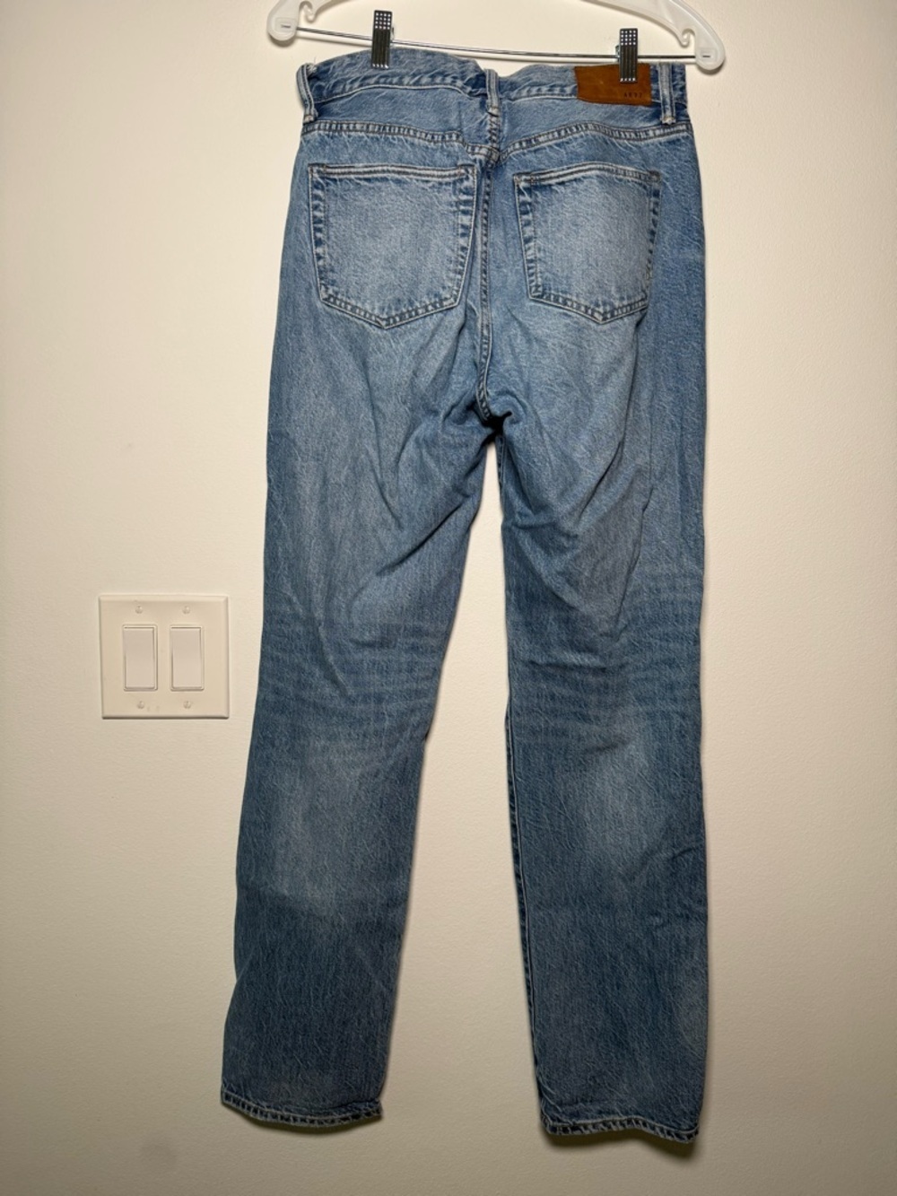 AE77 Slouch Jeans - Picture 2 of 4